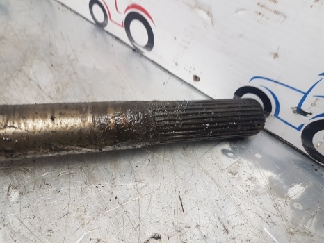 Claas Arion Ares 826, 836 Front Axle Drive Shaft Kit 6000104497, 6000104503 - Drive shaft for Farm tractor: picture 4 Claas Arion Ares 826, 836 Front Axle Drive Shaft Kit 6000104497, 6000104503 - Drive shaft for Farm tractor: picture 4