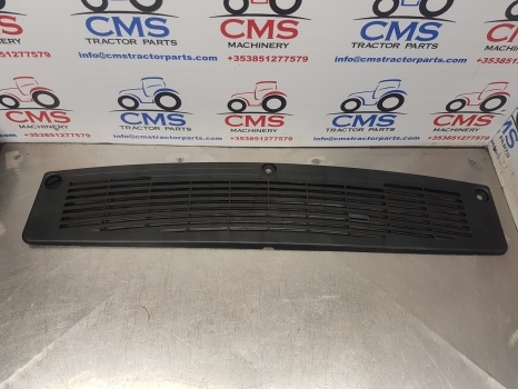 Class Arion 640, Axion 500, 600, Hexashift Roof Grille 2150510, 21505104 - Grill for Farm tractor: picture 2 Class Arion 640, Axion 500, 600, Hexashift Roof Grille 2150510, 21505104 - Grill for Farm tractor: picture 2