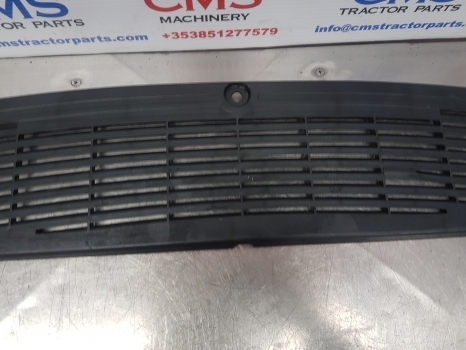 Class Arion 640, Axion 500, 600, Hexashift Roof Grille 2150510, 21505104 - Grill for Farm tractor: picture 5 Class Arion 640, Axion 500, 600, Hexashift Roof Grille 2150510, 21505104 - Grill for Farm tractor: picture 5