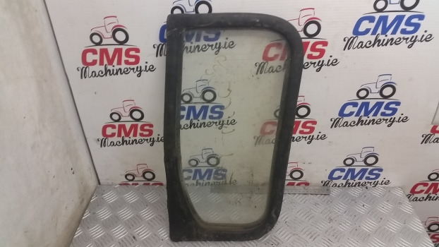 Ford 10, 600, 700, Tw S Front Panel Glass With Lhs Sealing 83925759, 83925758 - Window and parts: picture 3 Ford 10, 600, 700, Tw S Front Panel Glass With Lhs Sealing 83925759, 83925758 - Window and parts: picture 3
