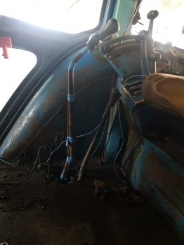 Ford 10 Series 8210 Transmission Gearbox Complete With Dual Power - Gearbox: picture 1 Ford 10 Series 8210 Transmission Gearbox Complete With Dual Power - Gearbox: picture 1