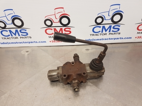 Ford 2000, John Deere, Massey Ferguson Monoblock One Section Valve 00000 - Hydraulic valve for Farm tractor: picture 1 Ford 2000, John Deere, Massey Ferguson Monoblock One Section Valve 00000 - Hydraulic valve for Farm tractor: picture 1