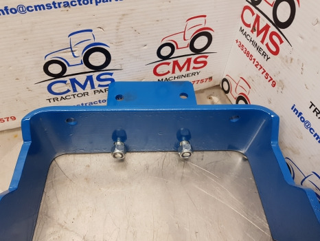 Ford 3000, 2000, 2600, 3600, 4100, 3610, 4100, 3910 Front Weight Carrier - Counterweight: picture 4 Ford 3000, 2000, 2600, 3600, 4100, 3610, 4100, 3910 Front Weight Carrier - Counterweight: picture 4