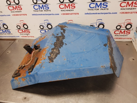 Ford 40 Series 7840, 8240, 8340 Cab Mudguard Fender Panel Rear Lhs 82003109 - Fender: picture 2 Ford 40 Series 7840, 8240, 8340 Cab Mudguard Fender Panel Rear Lhs 82003109 - Fender: picture 2