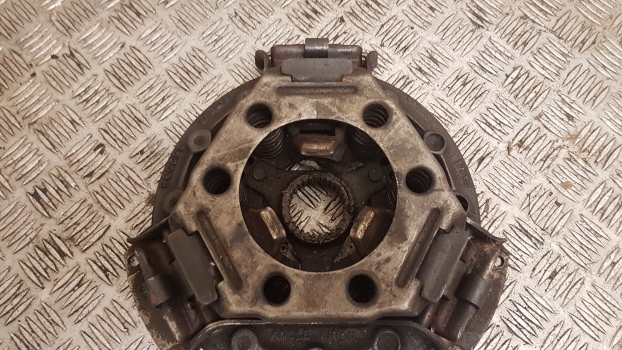 Clutch and parts for Farm tractor Ford 4100, 4200 Clutch Pressure Plate C9nn7563e: picture 9