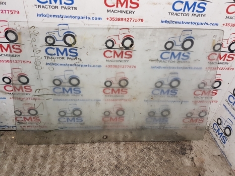 Ford 4600, 5600, 6600, 7600, Fritzmeier Windscreen 3286 - Windscreen for Agricultural machinery: picture 2 Ford 4600, 5600, 6600, 7600, Fritzmeier Windscreen 3286 - Windscreen for Agricultural machinery: picture 2