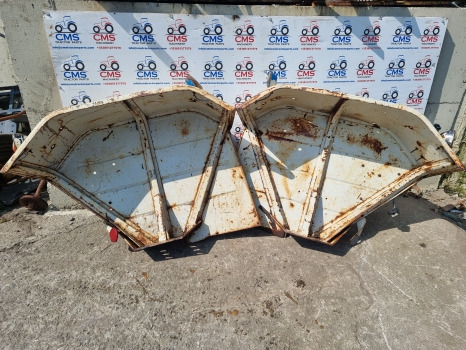 Ford 5000, 6000, 7000 Mudguard Pair As Pictures, 82008463, 82008463 - Fender: picture 1 Ford 5000, 6000, 7000 Mudguard Pair As Pictures, 82008463, 82008463 - Fender: picture 1