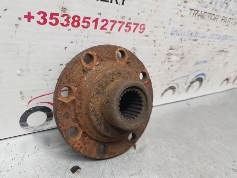 Ford 5610, 6610, 7610 Zf Apl325 Front Axle Pinion Flange E1nn3b091aa, 83927810 - Front axle for Agricultural machinery: picture 3 Ford 5610, 6610, 7610 Zf Apl325 Front Axle Pinion Flange E1nn3b091aa, 83927810 - Front axle for Agricultural machinery: picture 3
