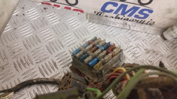 Ford Digger, Backhoe Loader 655, 550, 555 Fuse Box With Cab Electrical Wiring - Cables/ Wire harness for Backhoe loader: picture 3 Ford Digger, Backhoe Loader 655, 550, 555 Fuse Box With Cab Electrical Wiring - Cables/ Wire harness for Backhoe loader: picture 3