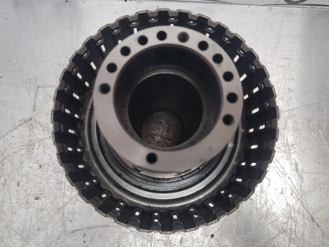 Ford New Holland 40 And Ts Series, 8240 Rear Clutch Housing, 82036853, 82016096 - Clutch and parts for Agricultural machinery: picture 5 Ford New Holland 40 And Ts Series, 8240 Rear Clutch Housing, 82036853, 82016096 - Clutch and parts for Agricultural machinery: picture 5