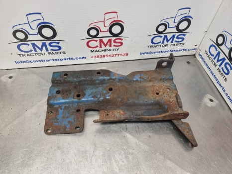 Ford New Holland 6610, 10 Series, Batterry Support Bracket D8nn10769db - Body and exterior: picture 2 Ford New Holland 6610, 10 Series, Batterry Support Bracket D8nn10769db - Body and exterior: picture 2