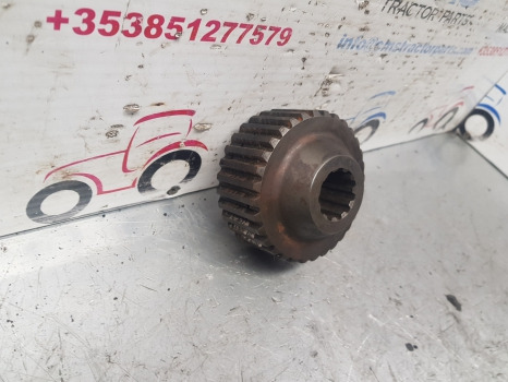 Ford New Holland Fiat F130, 60, Tm, M, F Series Pto Clutch Gear Hub 5171698 - Transmission: picture 2 Ford New Holland Fiat F130, 60, Tm, M, F Series Pto Clutch Gear Hub 5171698 - Transmission: picture 2
