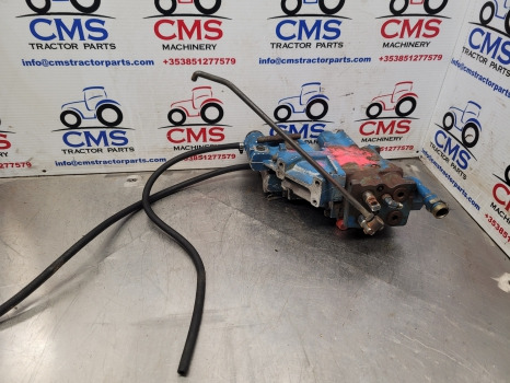Ford New Holland Ts, 60, 10, 30, Tw, 40 Hydraulic Spool Valve Assy E9nnb950bb - Hydraulics: picture 1 Ford New Holland Ts, 60, 10, 30, Tw, 40 Hydraulic Spool Valve Assy E9nnb950bb - Hydraulics: picture 1