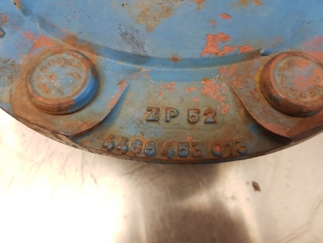 Ford Tw 20 Front Axle Hub Bolt Plate Ford 4468453013, Zp1927708, 4468453013 - Wheel hub for Farm tractor: picture 5 Ford Tw 20 Front Axle Hub Bolt Plate Ford 4468453013, Zp1927708, 4468453013 - Wheel hub for Farm tractor: picture 5