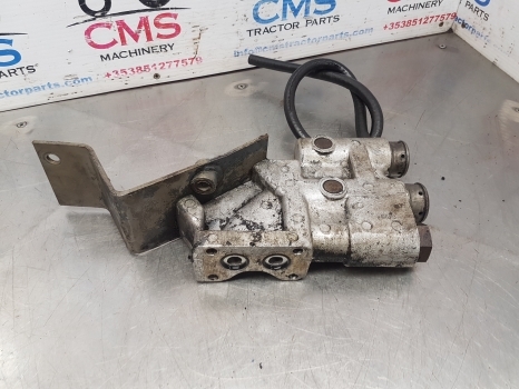 Ford Tw, Ts, 40, 10, 7840 Series Hydraulic Spool Coupling E9nnr963ab , 87382001 - Hydraulics for Farm tractor: picture 5 Ford Tw, Ts, 40, 10, 7840 Series Hydraulic Spool Coupling E9nnr963ab , 87382001 - Hydraulics for Farm tractor: picture 5