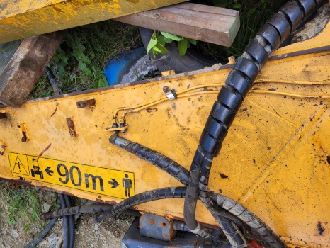 Hyundai Hx220lc Arm 3.9 M 61k6-20400, 61k6-24010 - Boom for Excavator: picture 4 Hyundai Hx220lc Arm 3.9 M 61k6-20400, 61k6-24010 - Boom for Excavator: picture 4