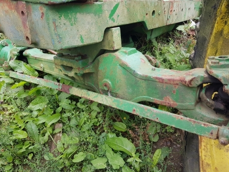 John Deere 2040, 2140, 3040, 3140 Front Axle Complete Zf Apl1552, 4468060014 - Front axle for Farm tractor: picture 1 John Deere 2040, 2140, 3040, 3140 Front Axle Complete Zf Apl1552, 4468060014 - Front axle for Farm tractor: picture 1