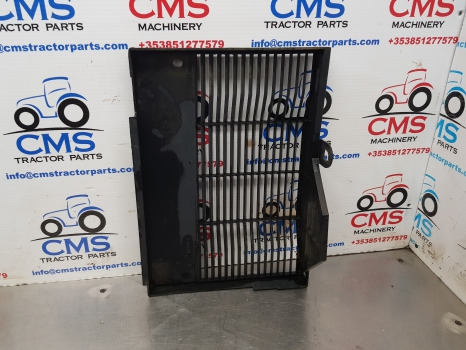 John Deere 2250, 2450, 2650, 2850 Side Panel Grill, Grille Lhs L63526 - Grill: picture 3 John Deere 2250, 2450, 2650, 2850 Side Panel Grill, Grille Lhs L63526 - Grill: picture 3