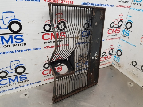 John Deere 3150, 3050, 3350, 2955, 3255, Engine Side Grille Rh L63527 - Grill: picture 2 John Deere 3150, 3050, 3350, 2955, 3255, Engine Side Grille Rh L63527 - Grill: picture 2