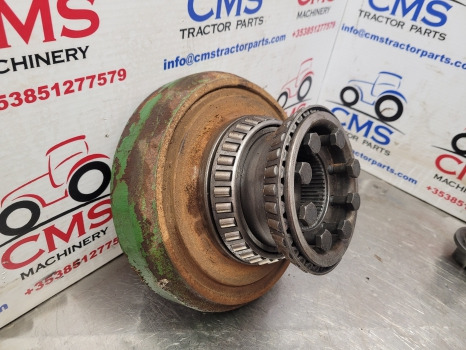 John Deere 3800 Zf Mt3035 Hub Carrier 4475.435.076, 4475.335.076, Z77315 - Rear axle: picture 1 John Deere 3800 Zf Mt3035 Hub Carrier 4475.435.076, 4475.335.076, Z77315 - Rear axle: picture 1