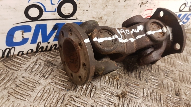 John Deere 5020,6030 And 7030 Series Universal Driveshaft Al166275 - Drive shaft for Farm tractor: picture 2 John Deere 5020,6030 And 7030 Series Universal Driveshaft Al166275 - Drive shaft for Farm tractor: picture 2