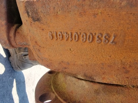 John Deere 6330, 6020, 6030, Front Axle Swivel Housing Rhs L157637, 73306014619 - Front axle: picture 2 John Deere 6330, 6020, 6030, Front Axle Swivel Housing Rhs L157637, 73306014619 - Front axle: picture 2
