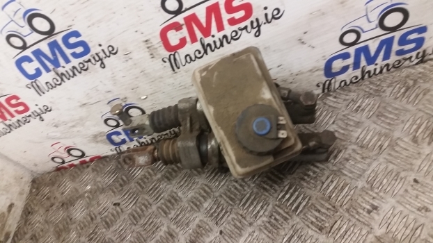 Landini Mythos Series 115 Brake Master Cylinders Kit 3666220m91 - Brake cylinder for Farm tractor: picture 5 Landini Mythos Series 115 Brake Master Cylinders Kit 3666220m91 - Brake cylinder for Farm tractor: picture 5