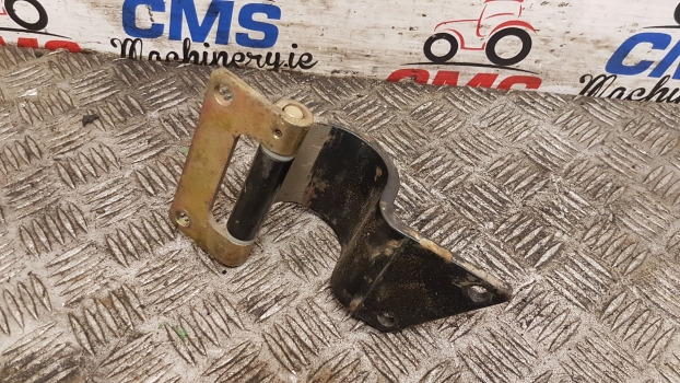 Landini Mythos Series 115 Cab Door Hinge 3554894m1, 3554895m1 - Door and parts: picture 3 Landini Mythos Series 115 Cab Door Hinge 3554894m1, 3554895m1 - Door and parts: picture 3