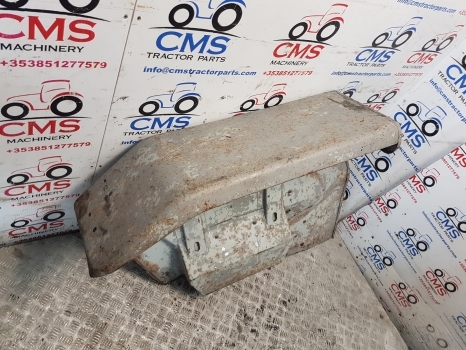 Massey Ferguson 135 Mudguard Rhs 1884878m91 - Fender for Agricultural machinery: picture 3 Massey Ferguson 135 Mudguard Rhs 1884878m91 - Fender for Agricultural machinery: picture 3