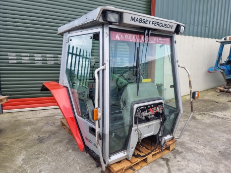 Massey Ferguson 3000 Series, 3050, 3070, 3080, 3090 Cab Complete Sold, Sold - Cab: picture 2 Massey Ferguson 3000 Series, 3050, 3070, 3080, 3090 Cab Complete Sold, Sold - Cab: picture 2