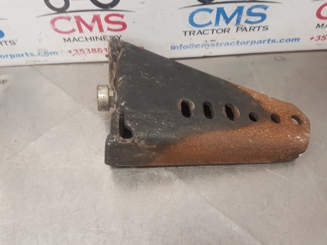 Massey Ferguson 7719 Class Series, Mudguard Support Rhs 4273671m1, 0011450330 - Fender for Farm tractor: picture 3 Massey Ferguson 7719 Class Series, Mudguard Support Rhs 4273671m1, 0011450330 - Fender for Farm tractor: picture 3