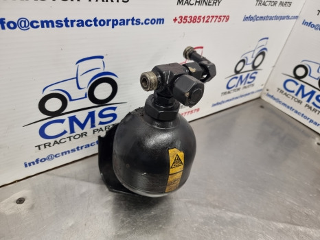 New Holland Case Mxu, T6. T6000, T7 Delta Transmission Accumulator 5195043 - Gearbox: picture 2 New Holland Case Mxu, T6. T6000, T7 Delta Transmission Accumulator 5195043 - Gearbox: picture 2
