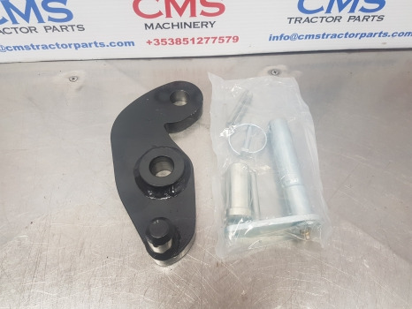 New Holland, Case Tm120, Tm130, Mxm120, Hanger Arm Lhs 82028088 - Frame/ Chassis: picture 1 New Holland, Case Tm120, Tm130, Mxm120, Hanger Arm Lhs 82028088 - Frame/ Chassis: picture 1