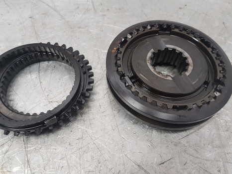 New Holland Fiat Tl, L, Tla, 35, T4, T5, Tl100 Transmission Synchronizer 5172050 - Transmission for Farm tractor: picture 3 New Holland Fiat Tl, L, Tla, 35, T4, T5, Tl100 Transmission Synchronizer 5172050 - Transmission for Farm tractor: picture 3