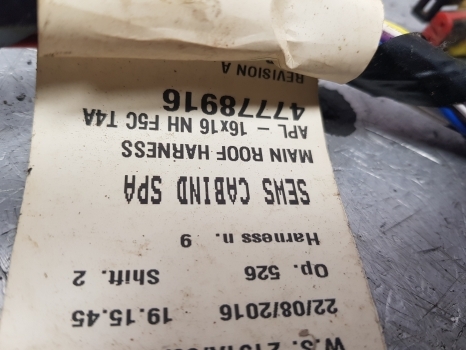 New Holland T5.95, T5.105, T5.115 Wiring Loom, Fuse Box 47778916 - Cables/ Wire harness for Farm tractor: picture 2 New Holland T5.95, T5.105, T5.115 Wiring Loom, Fuse Box 47778916 - Cables/ Wire harness for Farm tractor: picture 2