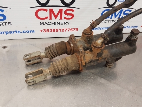New Holland T5.95, T5, T6,case Farmall, Luxxum, Maxxum, Master Cylinder 84603968 - Brake cylinder for Agricultural machinery: picture 2 New Holland T5.95, T5, T6,case Farmall, Luxxum, Maxxum, Master Cylinder 84603968 - Brake cylinder for Agricultural machinery: picture 2