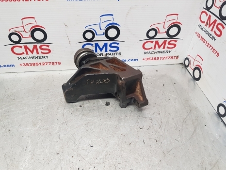 New Holland T6, T6000, T7.200 Case Air Conditioning Compressor Bracket 84221441 - A/C compressor for Farm tractor: picture 4 New Holland T6, T6000, T7.200 Case Air Conditioning Compressor Bracket 84221441 - A/C compressor for Farm tractor: picture 4