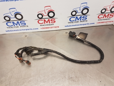 New Holland T7.200, T6.140, T6.150, T6030 Front Suspension Wiring Loom 87631728 - Cables/ Wire harness for Farm tractor: picture 1 New Holland T7.200, T6.140, T6.150, T6030 Front Suspension Wiring Loom 87631728 - Cables/ Wire harness for Farm tractor: picture 1