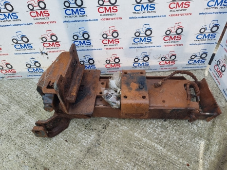 New Holland T7.270, T7, Case Puma, T7.260 Pick Up Hitch Complete 48028709 - Frame/ Chassis: picture 1 New Holland T7.270, T7, Case Puma, T7.260 Pick Up Hitch Complete 48028709 - Frame/ Chassis: picture 1