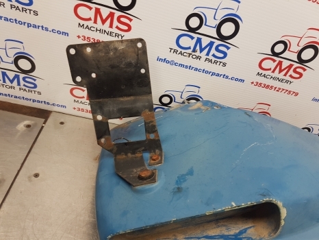 New Holland Tm, Ts, Tl, 35, 60, 40 Series Mudguard Extension Lhs 82003474 - Fender for Farm tractor: picture 5 New Holland Tm, Ts, Tl, 35, 60, 40 Series Mudguard Extension Lhs 82003474 - Fender for Farm tractor: picture 5