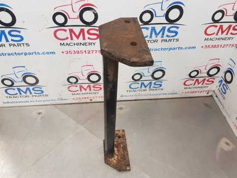 New Holland Tm150, 115, 125, 135, 165 Battery Support Column Rhs 82017454 - Battery for Farm tractor: picture 2 New Holland Tm150, 115, 125, 135, 165 Battery Support Column Rhs 82017454 - Battery for Farm tractor: picture 2