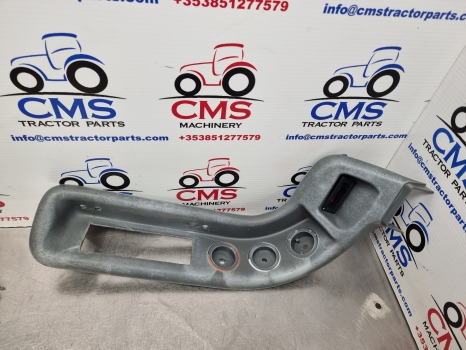 New Holland Ts115, Tm115, Tm125, Ts90 Air Conditioning Panel 82011639, 82034494 - Cab and interior: picture 2 New Holland Ts115, Tm115, Tm125, Ts90 Air Conditioning Panel 82011639, 82034494 - Cab and interior: picture 2