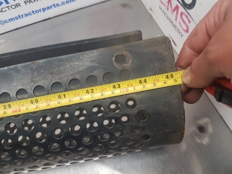 New Holland Ts115a, Tsa, T6000, Casse, Maxxum, Mxu, Silencer Shield 82035358 - Muffler/ Exhaust system: picture 4 New Holland Ts115a, Tsa, T6000, Casse, Maxxum, Mxu, Silencer Shield 82035358 - Muffler/ Exhaust system: picture 4