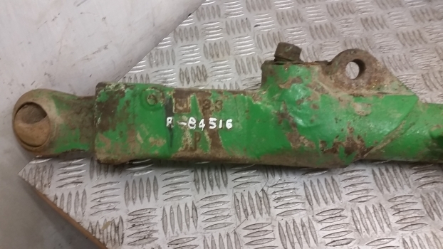 John Deere Lift Arm Right R84516. Lenght 1080 Mm. Please Check By Photos. - Spare parts for Farm tractor: picture 3 John Deere Lift Arm Right R84516. Lenght 1080 Mm. Please Check By Photos. - Spare parts for Farm tractor: picture 3