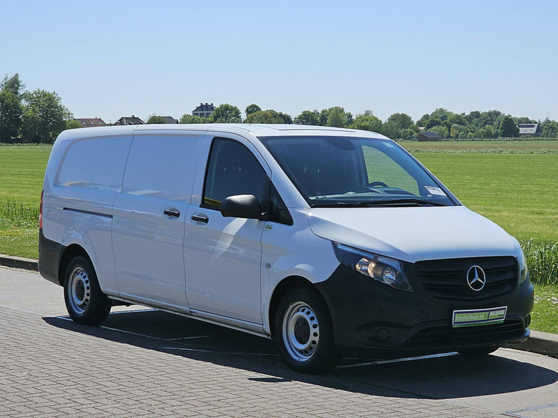 Mercedes-Benz Vito 110 XL ac navi EURO6 - Small van: picture 4 Mercedes-Benz Vito 110 XL ac navi EURO6 - Small van: picture 4