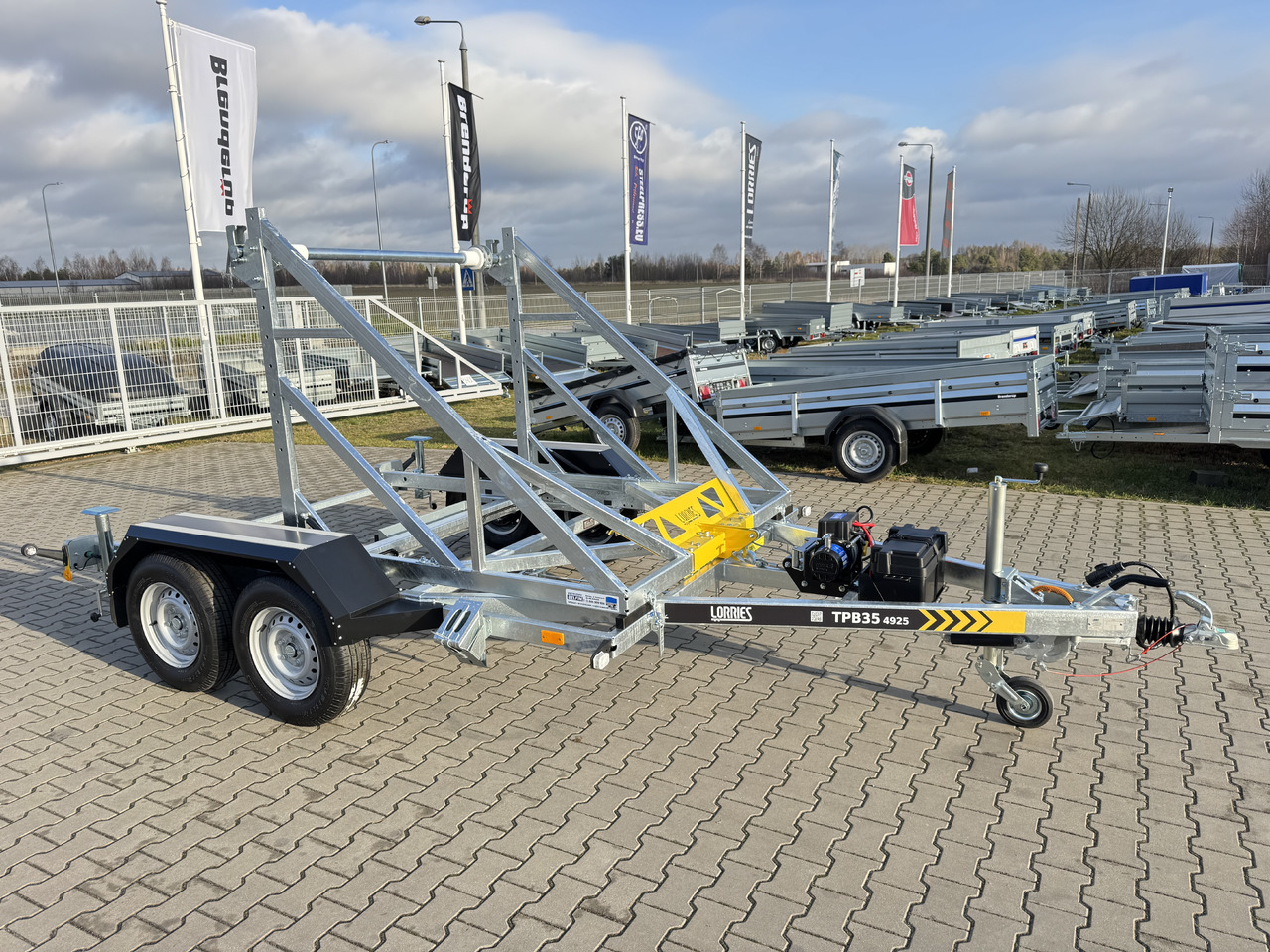 LORRIES TPB35-4925 + wciągarka elektryczna | 3500kg - Cable drum trailer: picture 1 LORRIES TPB35-4925 + wciągarka elektryczna | 3500kg - Cable drum trailer: picture 1