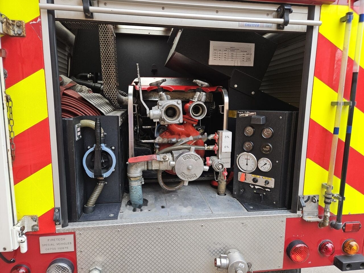 Fire truck Land Rover 130: picture 8