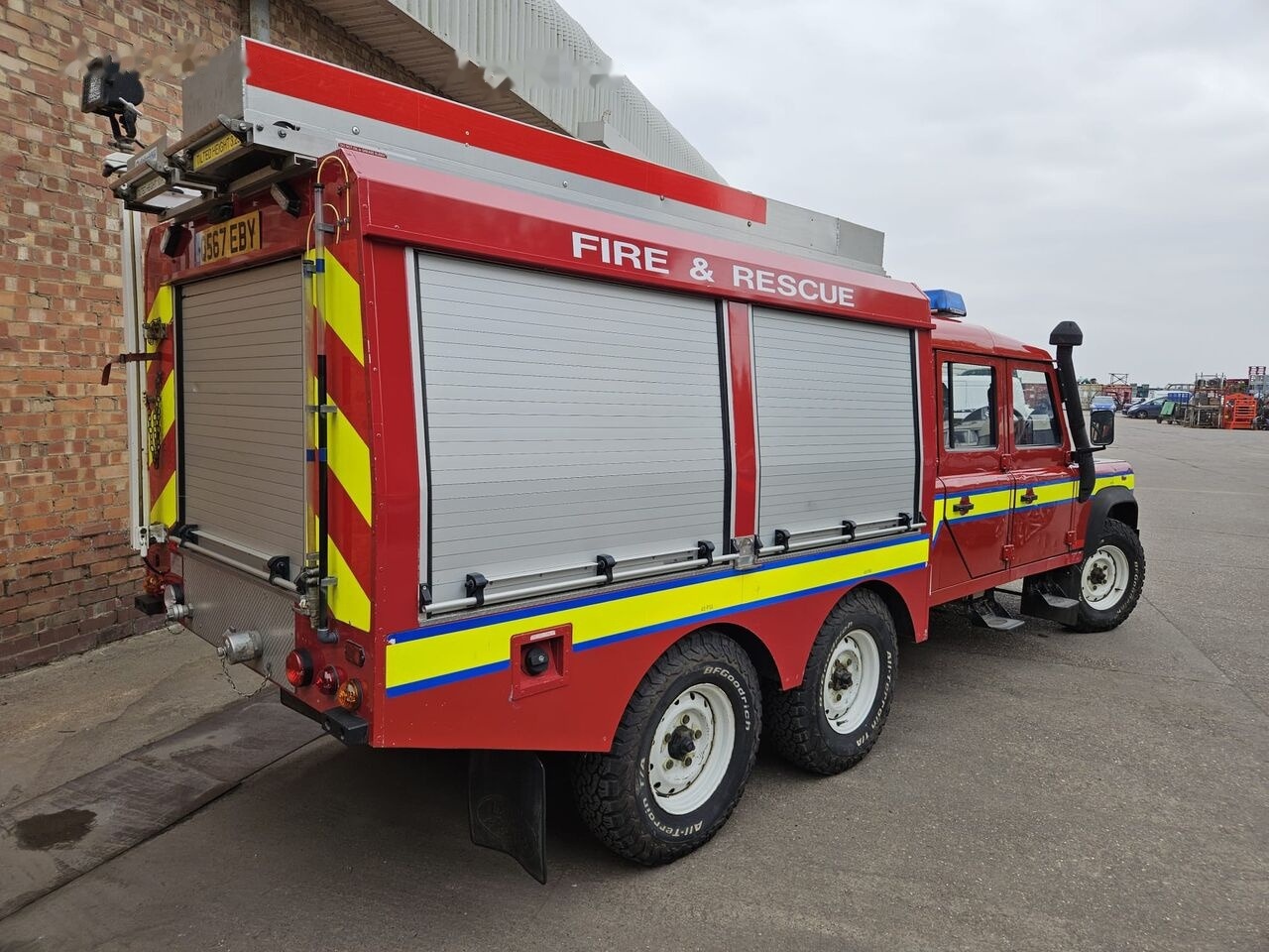 Fire truck Land Rover 130: picture 6