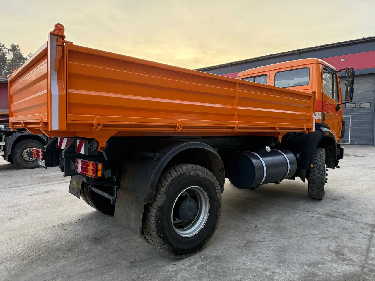 Mercedes SK 1824 AK, 4x4, Allroad , Kipper, 172 t.km , 1997, z Francji - Tipper: picture 4 Mercedes SK 1824 AK, 4x4, Allroad , Kipper, 172 t.km , 1997, z Francji - Tipper: picture 4