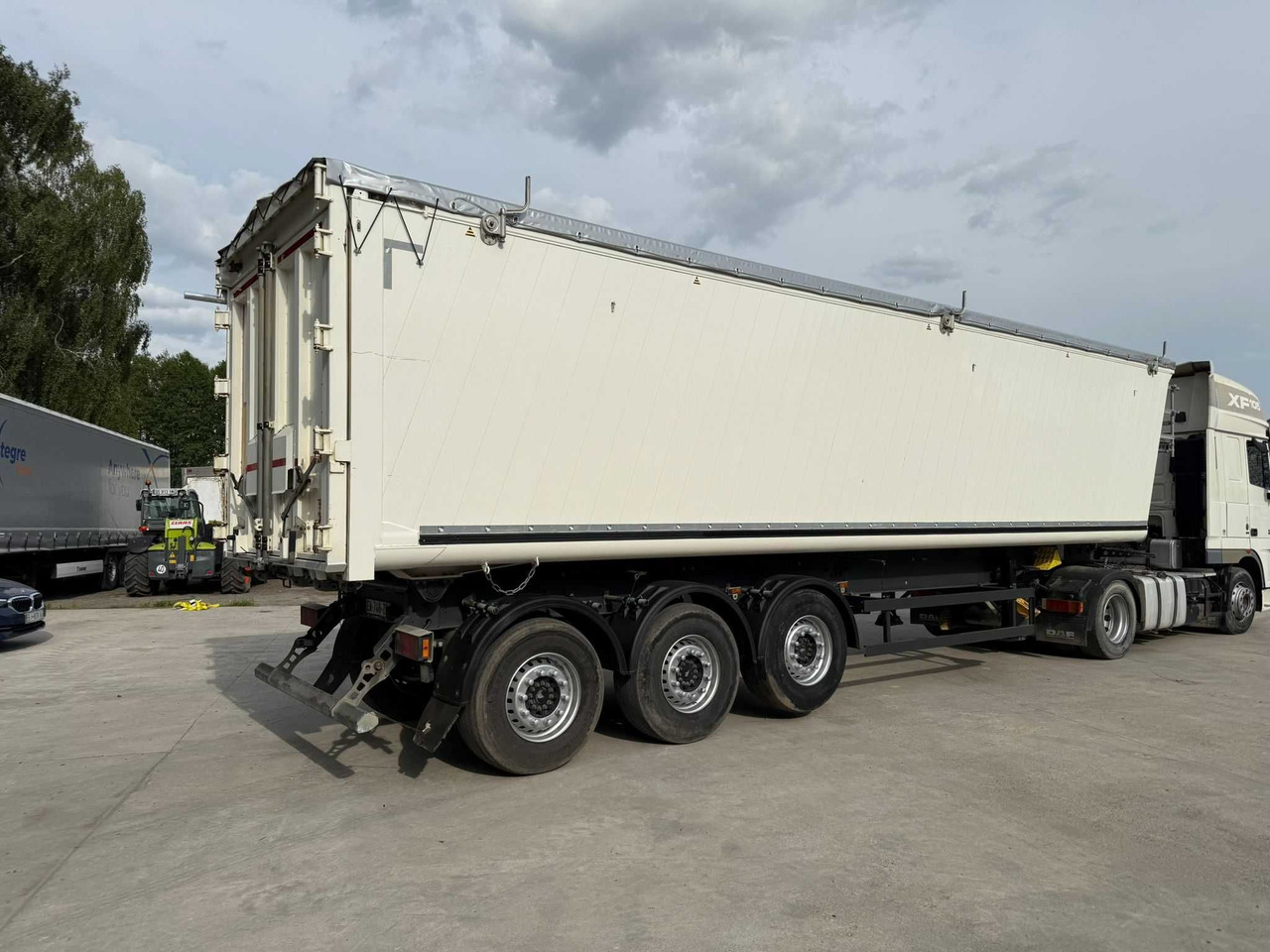 Wywrotka Schmitz 59 m3, 2018 rok, oś podnoszona, drzwi z Francji - Tipper semi-trailer: picture 3 Wywrotka Schmitz 59 m3, 2018 rok, oś podnoszona, drzwi z Francji - Tipper semi-trailer: picture 3